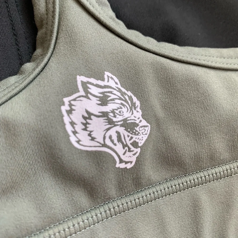 Darc Sport Wolves Grey Sports Bra - Picture 5 of 6